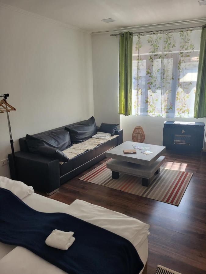 Fakapu Pince Es Panzio Bed & Breakfast Tokaj Exterior foto